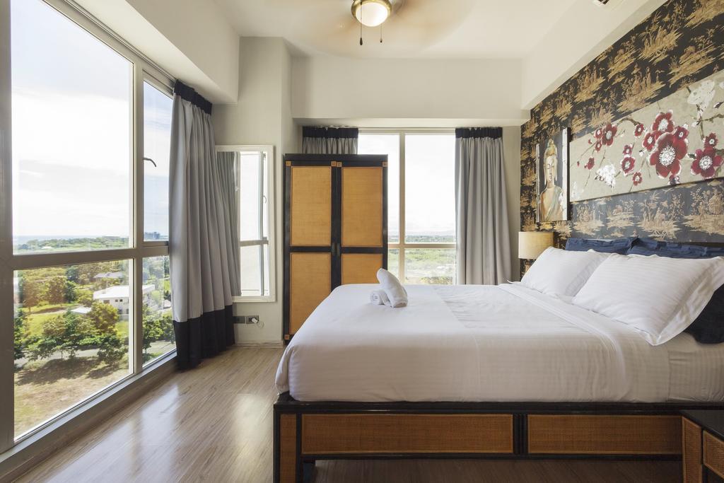 La Mirada Residence , Large 1 Bedroom Condo, Beaches , 3 Pools, Ocean Views, Fast Wifi, Netflix, Breakfast Included Lapu-Lapu City Esterno foto